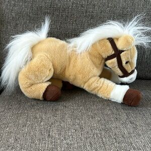 Lightening a Legondary Wells Fargo Pony Express Stuffed Horse